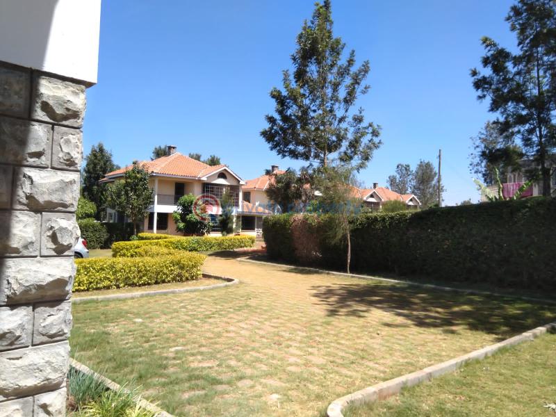 4 bedroom House For Sale 300 Meters From The Tarmac Road Kajiado Ongata Rongai  - 14