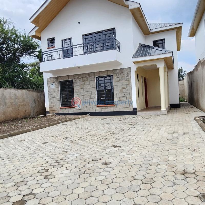 4 bedroom House For Sale 300 Meters From The Tarmac Road Rongai Ongata Rongai Kajiado - 0