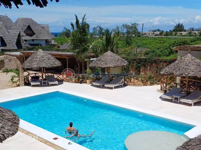 8 bedroom House For Sale Ocean Front Watamu Kilifi - 2