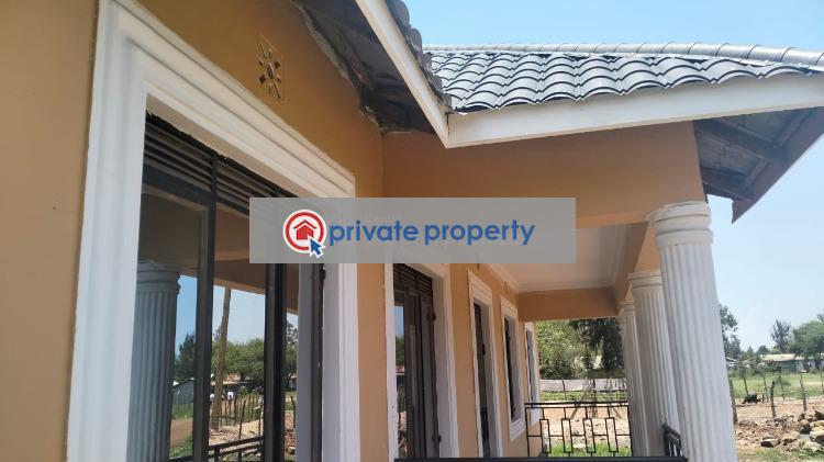 3 bedroom Detached Bungalow For Sale &nbsp;nyamasaria Central Kisumu  - 3