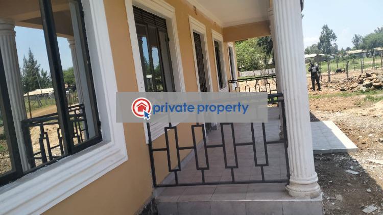 3 bedroom Detached Bungalow For Sale &nbsp;nyamasaria Central Kisumu  - 4