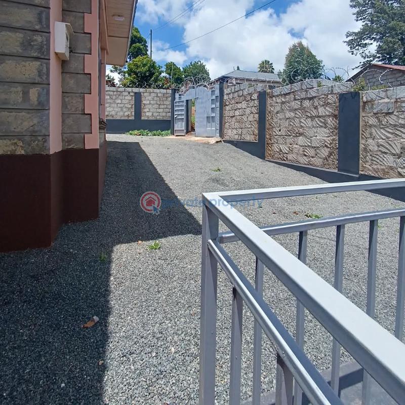 3 bedroom House For Sale 500 Meters From The Tarmac Road Ngong Kajiado - 4