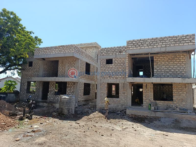 4 bedroom Townhouse For Sale Green Wood Drive Nyali Mombasa - 0