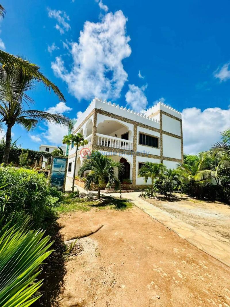 4 bedroom House For Sale Watamu,seven Islands Beach Ocean Front Watamu Kilifi - 1