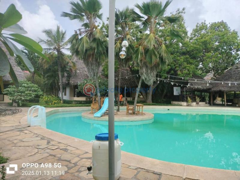 10 bedroom Commercial Property For Sale Kilifi, Town Area Mnarani Kilifi - 0