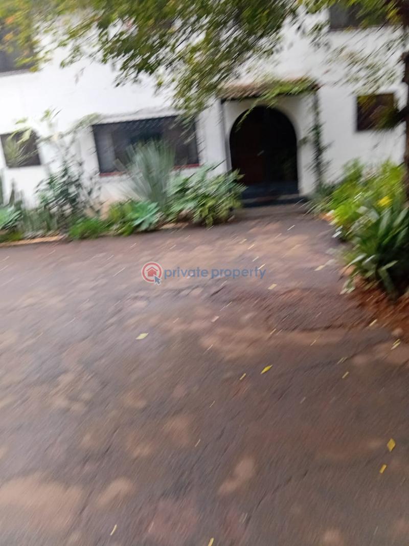 4 bedroom House For Sale Runda new Kitisuru Nairobi - 14