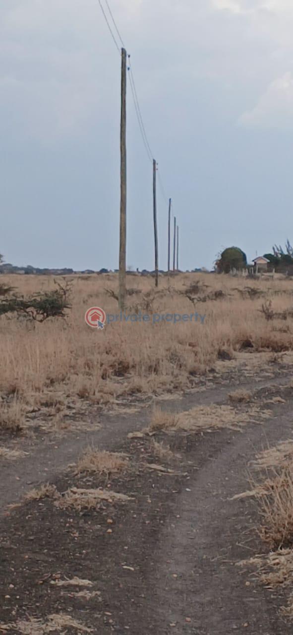 Land For Sale Konza Kinanie Machakos - 1