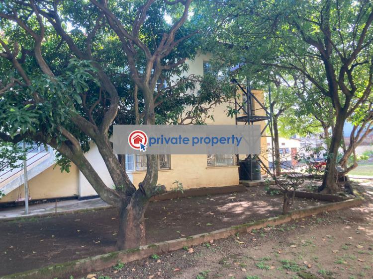 6 bedroom House For Sale &nbsp;off Nairobi Road Central Kisumu  - 4