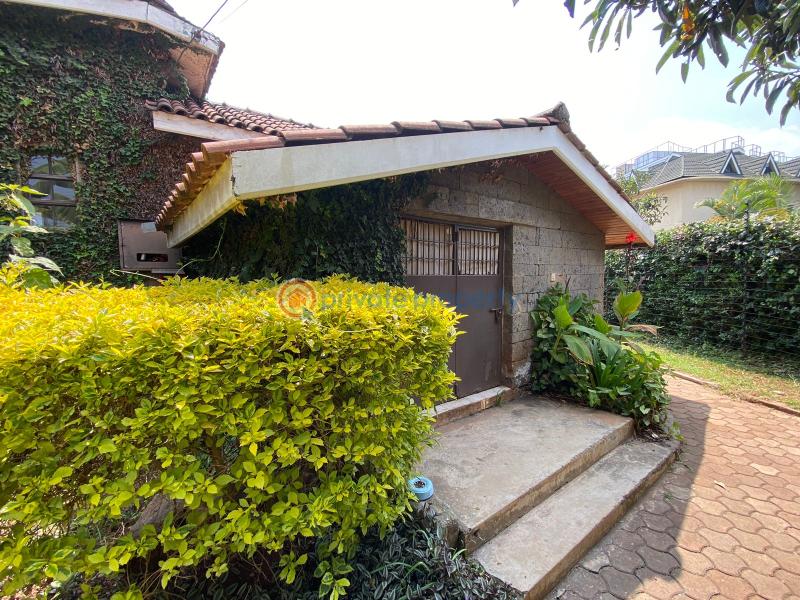 7 bedroom Commercial Property For Sale Nairobi Karen  - 7