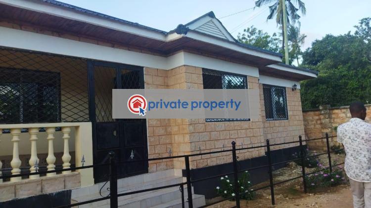 2 bedroom Detached Bungalow For Sale &nbsp;tezo Rozy Estate Kilifi Tezo  - 3