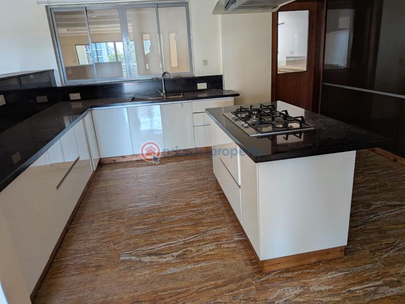 4 bedroom Apartment For Rent Near The Mosque Mandera Road Kileleshwa Nairobi - 0