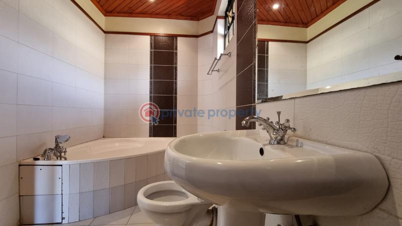 5 bedroom Townhouse For Sale Othaya Road Kileleshwa Nairobi - 2