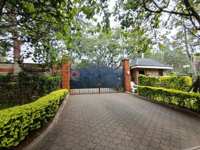 5 bedroom Townhouse For Sale Off Othaya Road Kileleshwa Nairobi - 1