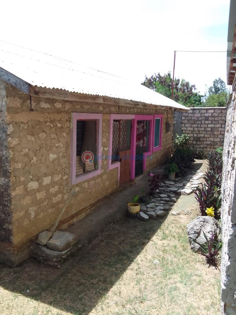 2 bedroom Bedsitter (Single Room) For Sale Turkey Base, Off Bamburi Kiembeni Rd mtambo Road Bamburi Mombasa - 1