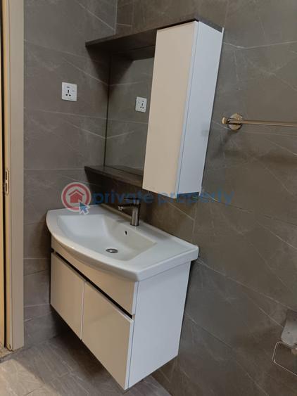 2 bedroom Apartment For Rent Near Kileleshwa Police Station. Nairobi - 10