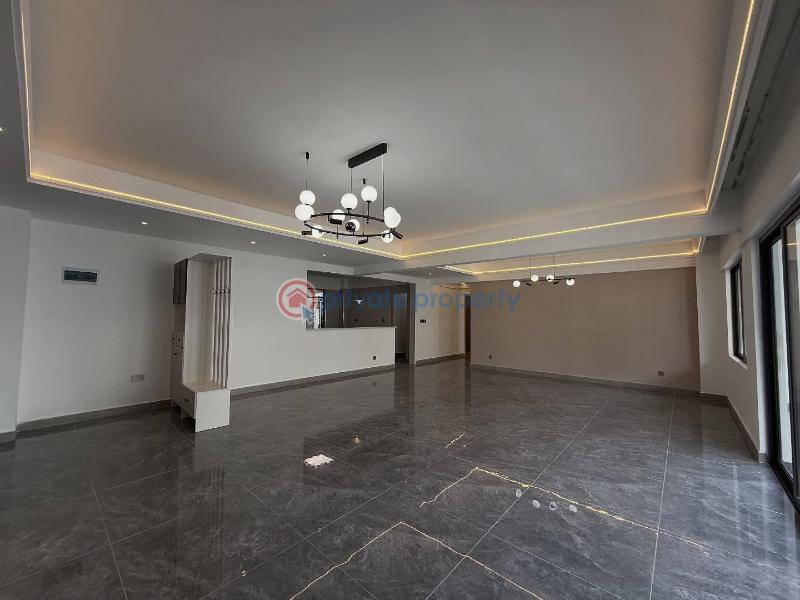 4 bedroom Apartment For Sale Near Kileleshwa Police Station. Nairobi - 1