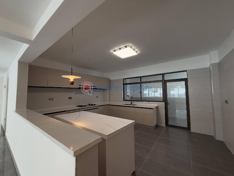 4 bedroom Apartment For Sale Near Kileleshwa Police Station. Nairobi - 14