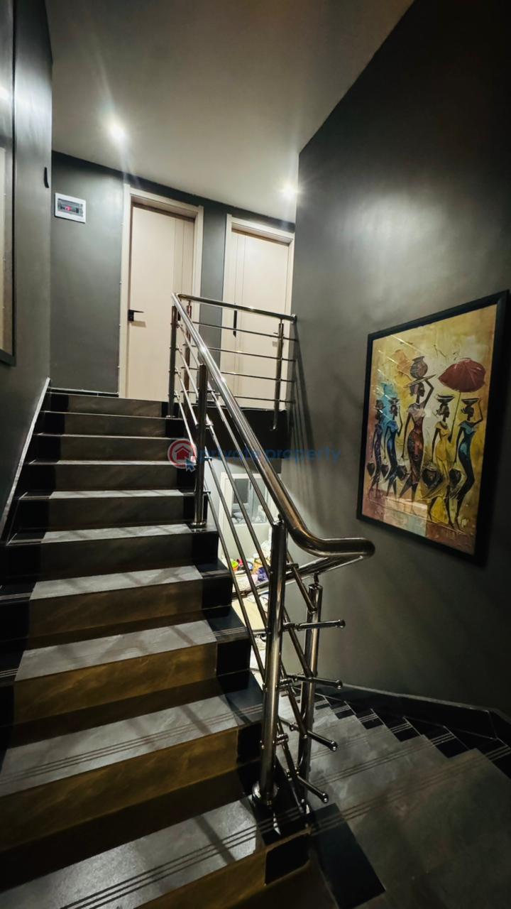 3 bedroom Apartment For Rent Near Yaya Centre Kilimani Nairobi - 2