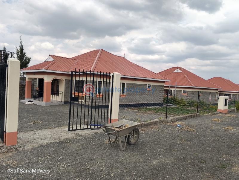 3 bedroom Semi detached Bungalow For Sale milimani Kitengela Kajiado - 2