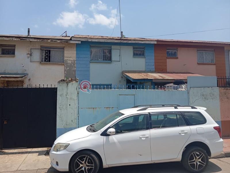 3 bedroom Townhouse For Sale Near Nairobi West Hospital Off Mbagathi Road Nairobi West  - 11