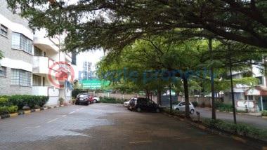 2 bedroom Apartment For Sale Near Sarit westlands Nairobi - 11