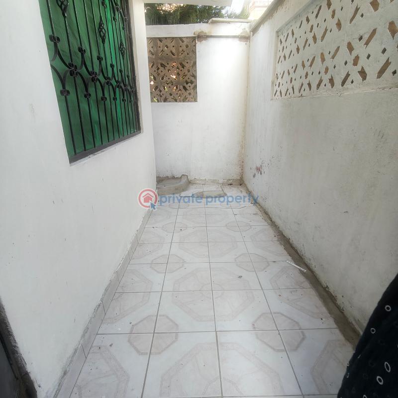 2 bedroom Apartment For Rent Vescon mtambo Road Bamburi Mombasa - 5