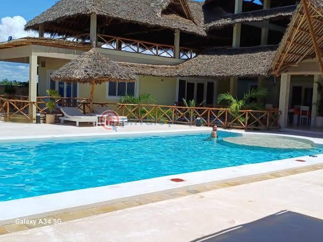 8 bedroom House For Sale Watamu Ocean Front Ocean Front Watamu Kilifi - 1