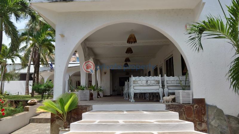 8 bedroom House For Sale Watamu Kilifi - 1
