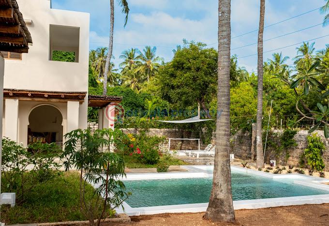 4 bedroom Apartment For Sale Ocean Front Watamu Kilifi - 0