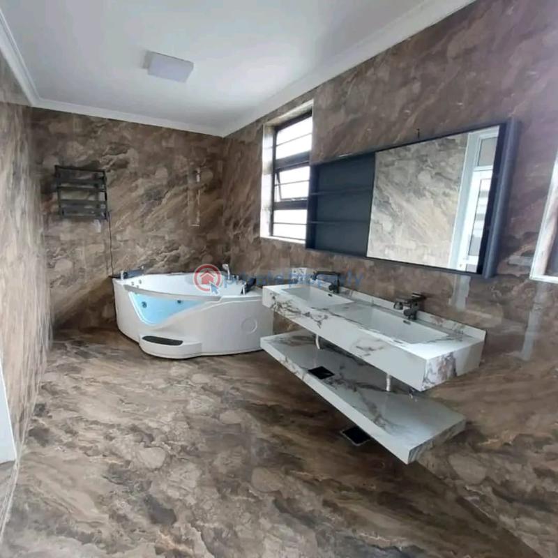 5 bedroom Townhouse For Sale westlands Nairobi - 8