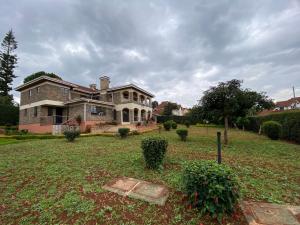 5 bedroom Townhouse For Rent | Rustic 5 Bedroom Family Home – Runda Evergreen Runda Evergreen Westlands Nairobi