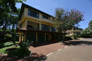 3 bedroom House For Sale Kyuna Road shanzu Road Westlands Nairobi
