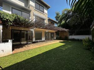 4 bedroom Townhouse For Sale Peponi Road Spring Valley Nairobi