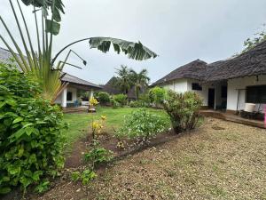 4 bedroom Semi detached Bungalow For Sale Diani Beach. Ukunda Kwale
