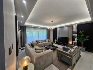 4 bedroom Apartment For Sale Kileleshwa Nairobi