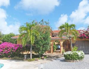 5 bedroom House For Sale Ocean Front Watamu Kilifi