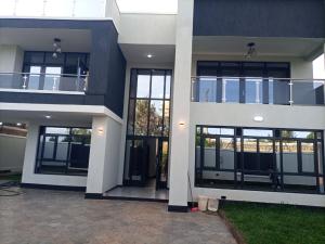 5 bedroom House For Sale Ruiru Kamiti Road. Kiambu