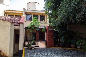 5 bedroom Apartment For Rent Rhapta Road Nairobi westlands. Nairobi