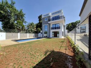 5 bedroom Townhouse For Rent Lavington Nairobi