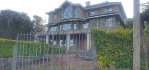 6 bedroom House For Sale Kerarapon. Ngong Kajiado