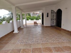 6 bedroom House For Sale Ocean Front Watamu Kilifi