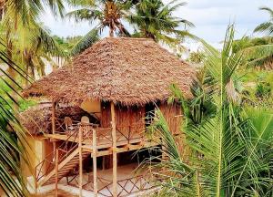 6 bedroom House For Sale Ocean Front Watamu Kilifi