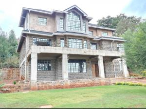 7 bedroom House For Sale Kerarapon. Ngong Kajiado