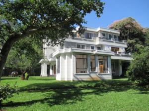 8 bedroom House For Sale Off Bogani Rd bogani Karen Nairobi
