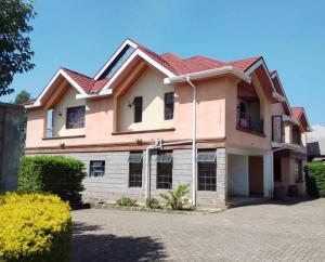 4 bedroom House For Sale Karen Nairobi