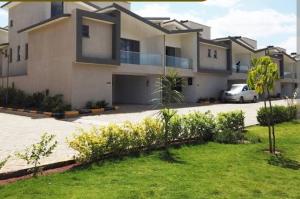 4 bedroom House For Sale Syokimau, A Few Meters From The Tarmac Road Mombasa Road Nairobi Central 
