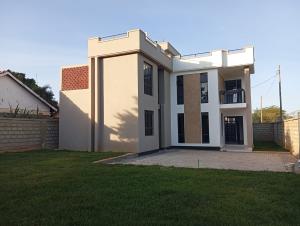 4 bedroom House For Sale 300 Meters From The Tarmac Road Rongai Ongata Rongai Kajiado