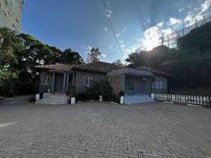 3 bedroom Detached Bungalow For Rent Near Diamond Plaza 4th Parklands Avenue Nairobi
