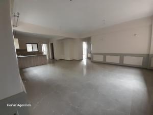 2 bedroom Apartment For Rent Near Kileleshwa Police Station. Nairobi