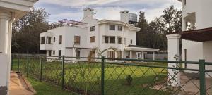 6 bedroom House For Sale Karen Nairobi